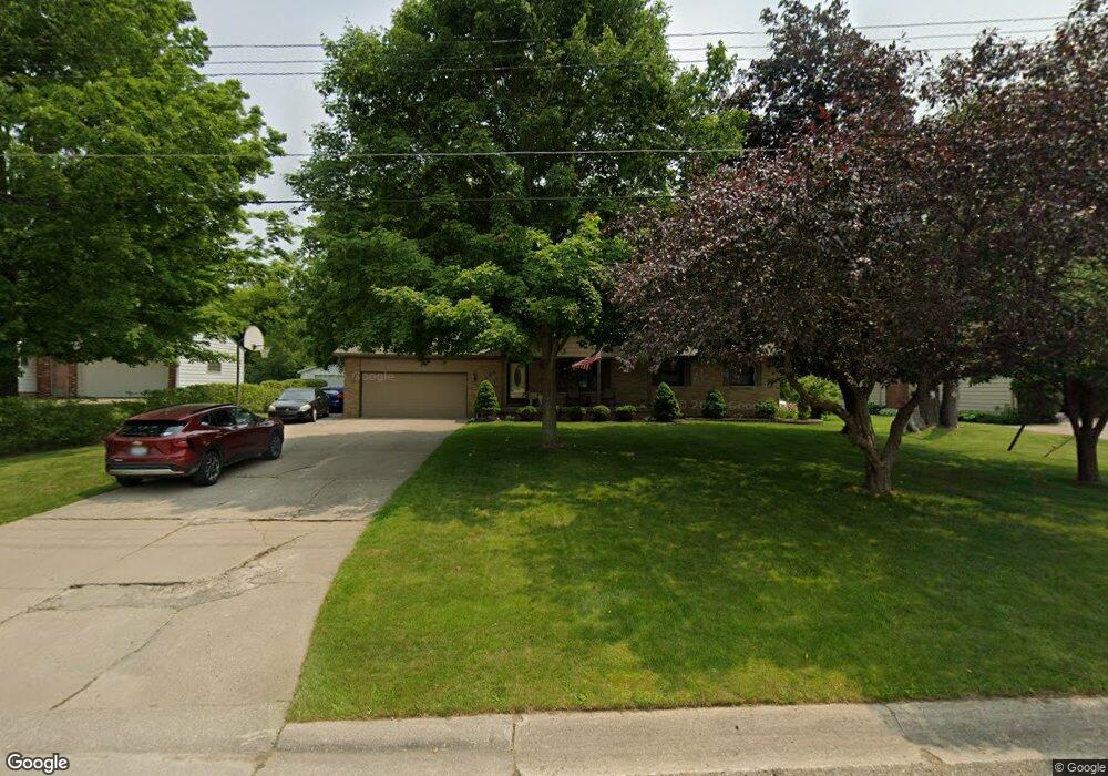 5182 Tahquamenon Trail, Flushing, MI 48433 - photo 1