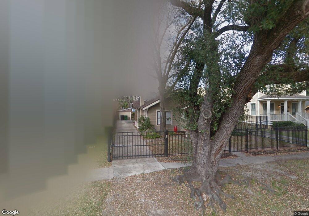 711 Ralfallen St, Houston, TX 77008 - photo 1