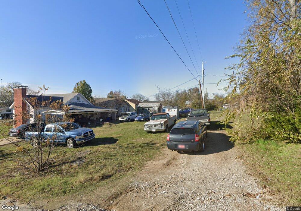 1204 W Cummings St, Henryetta, OK 74437 - photo 1