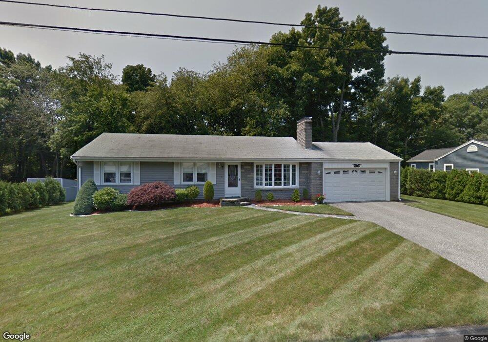 32 Cozy Ln, Cumberland, RI 02864 - photo 1