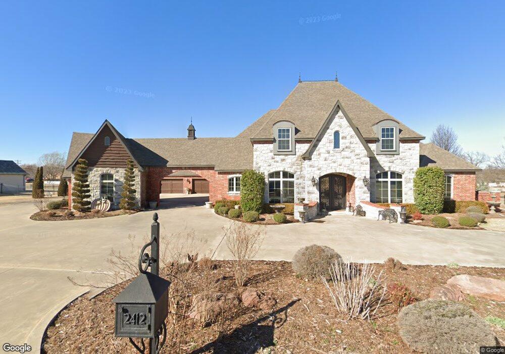 2412 Winged Foot Way, Shawnee, OK 74801 - photo 1