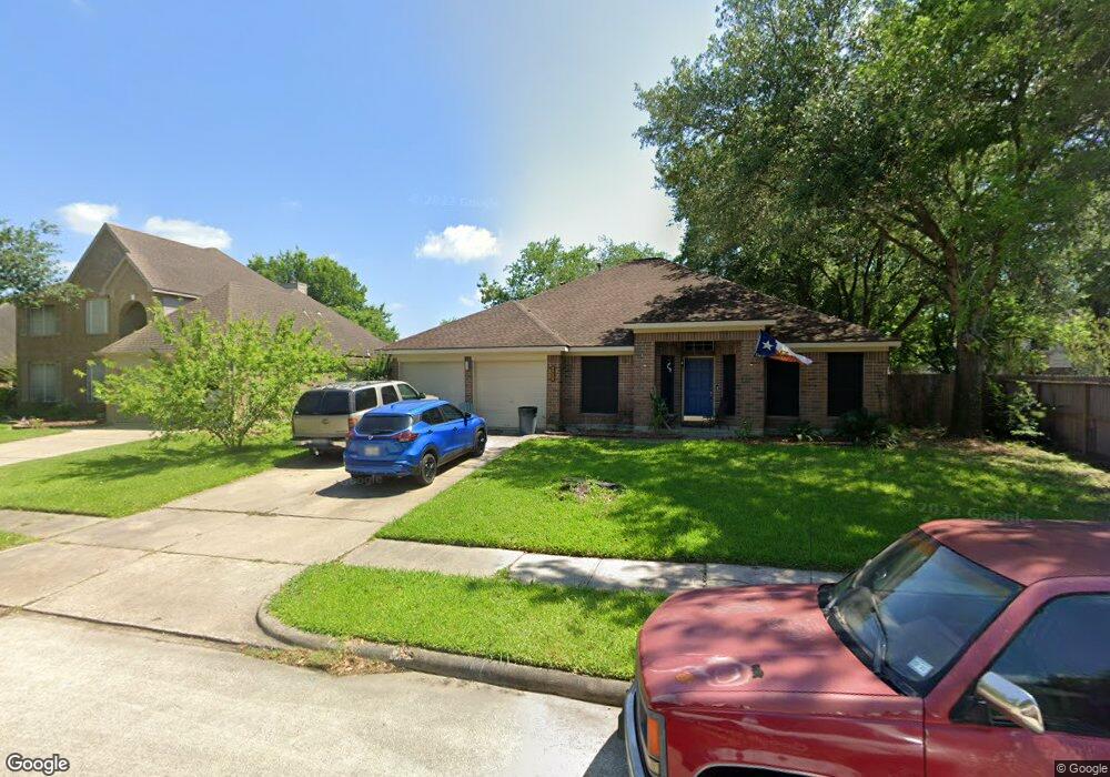 16119 Leigh Canyon Dr, Friendswood, TX 77546 - photo 1