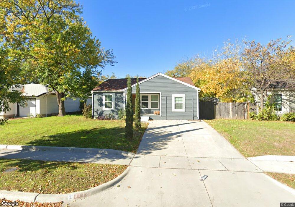 918 Tamara Ln, Grand Prairie, TX 75051 - photo 1