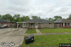 8 Woodchase Ct, Violet, LA 70092