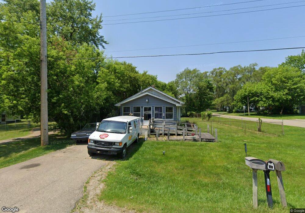 1419 Mitson Blvd, Flint, MI 48504 - photo 1