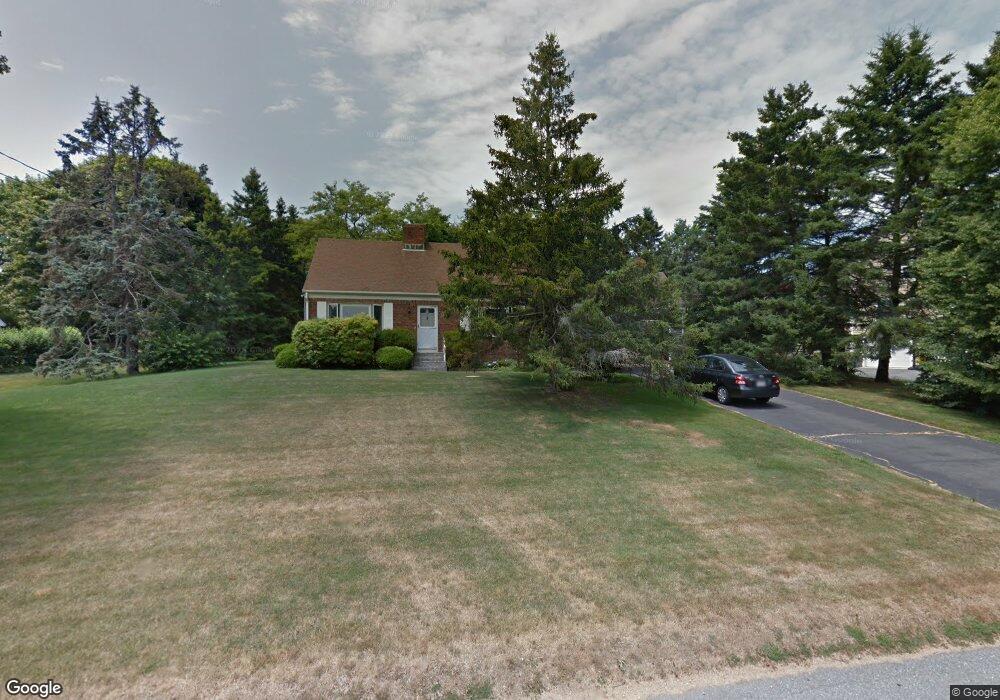 19 Bartlett Rd, Middletown, RI 02842 - photo 1