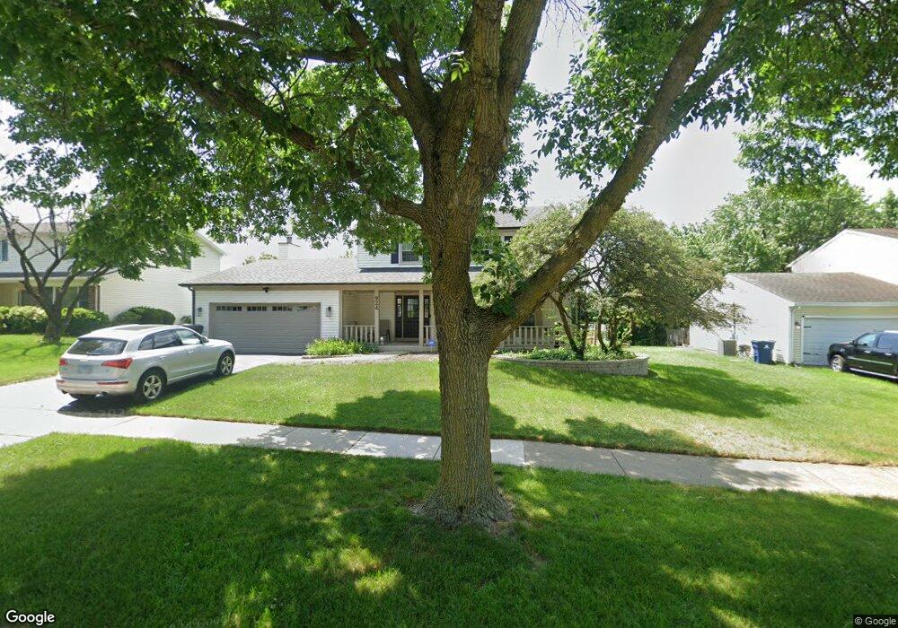 924 Hyde Park Ln, Naperville, IL 60565 - photo 1