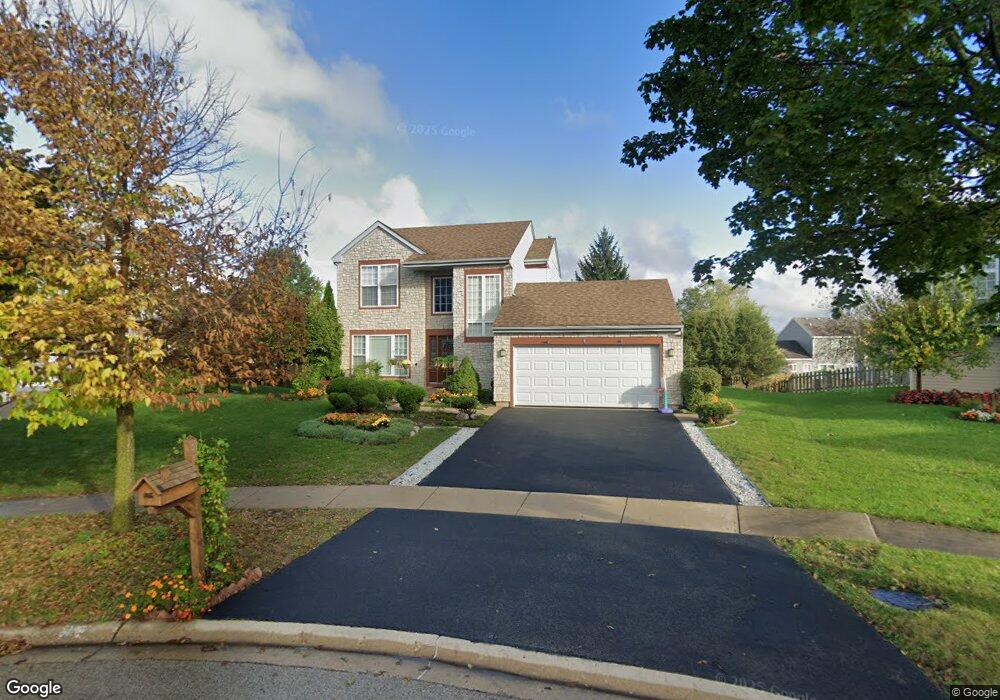 8 Michael Ct, Lake In the Hills, IL 60156 - photo 1