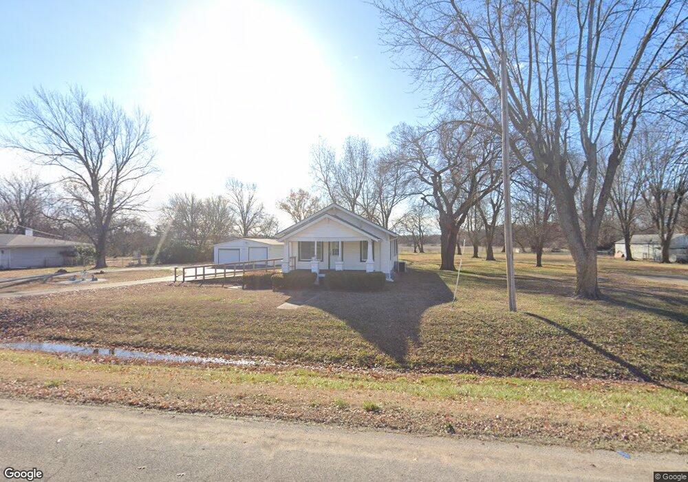 4842 Main St, Parsons, KS 67357 - photo 1