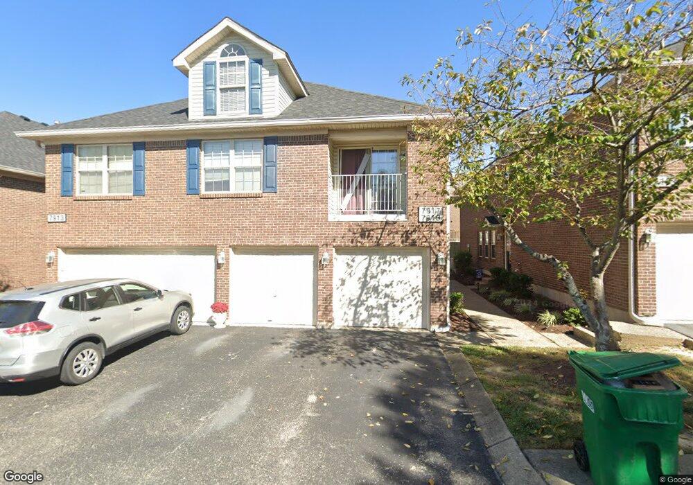 7913 Grand Cascade Dr unit 3, Louisville, KY 40228 - photo 1