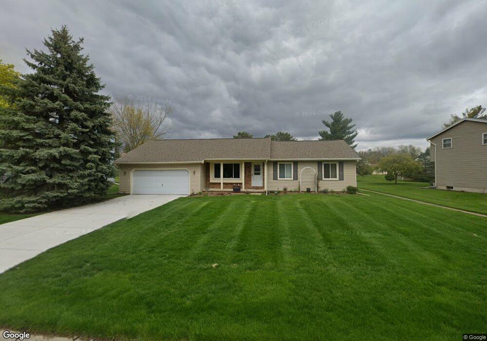 2126 Briarhill Dr, Lansing, MI 48917 - photo 1