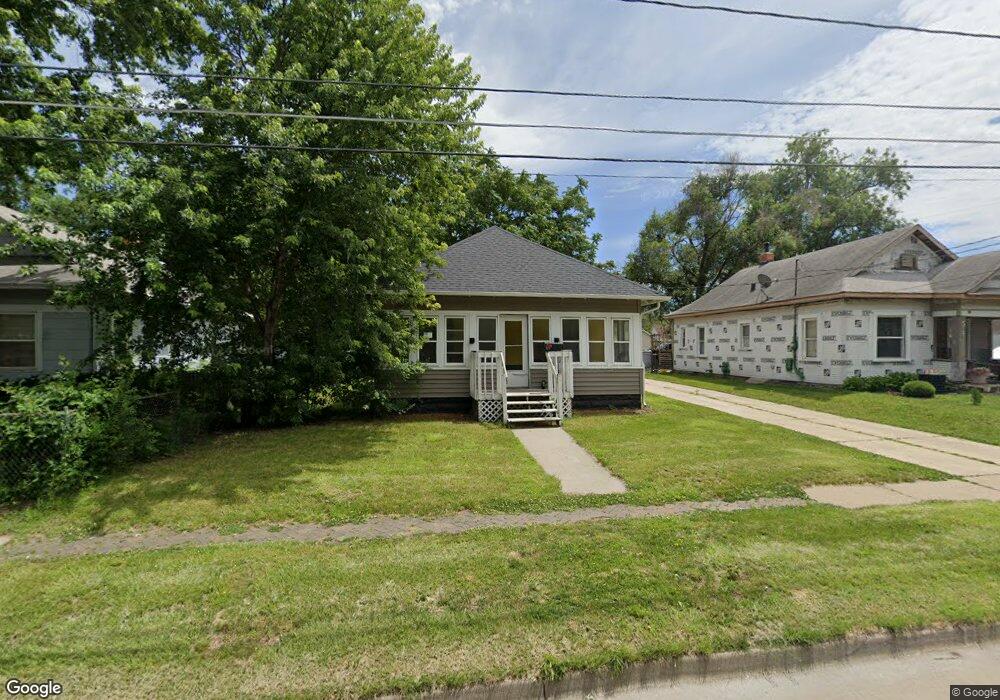 321 E 25th St, Des Moines, IA 50317 - photo 1