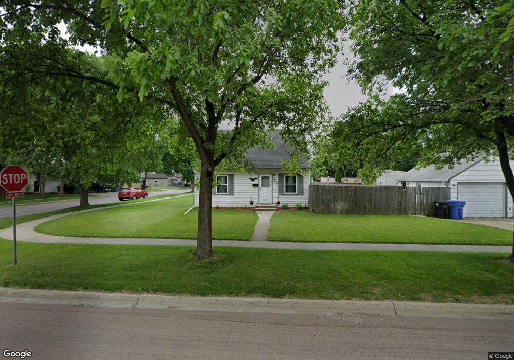 1702 9th Ave S, Fargo, ND 58103 - photo 1