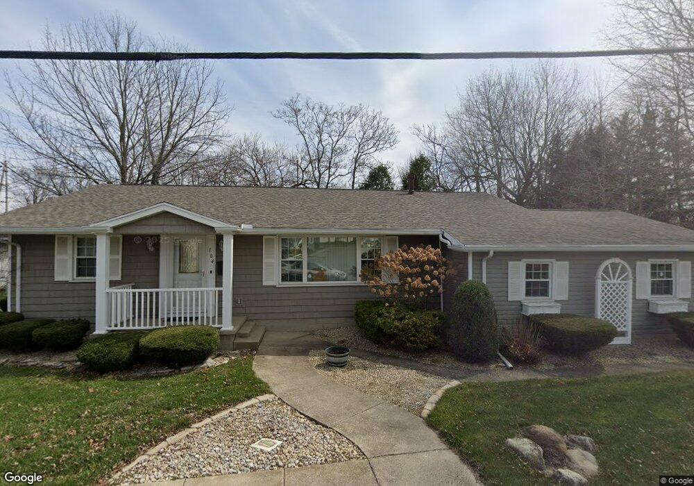 104 Glancy St, Columbus Grove, OH 45830 - photo 1