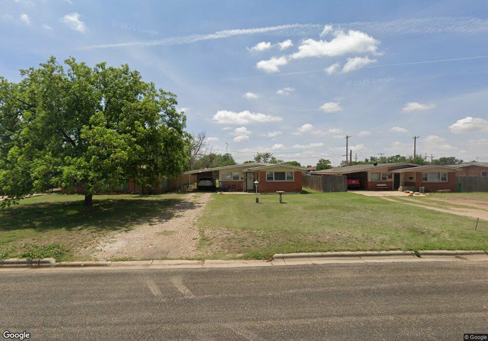 2615 W 5th St, Plainview, TX 79072 - photo 1