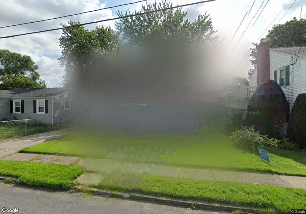 127 Balch St, Pawtucket, RI 02861 - photo 1