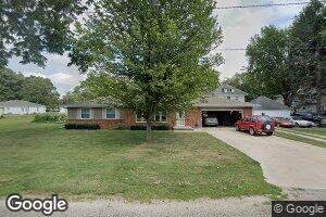 705 Pacific St, Walnut, IA 51577