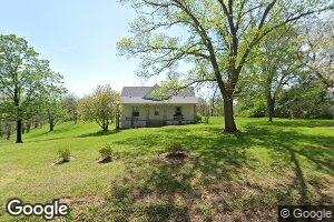 201 Givens Rd, Fayette, MO 65248