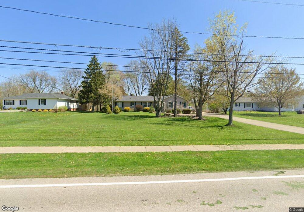 272 N Bissell Rd, Aurora, OH 44202 - photo 1