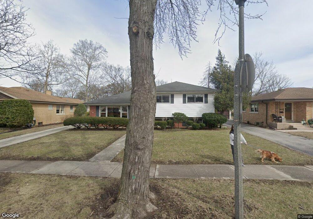 903 S Mitchell Ave, Elmhurst, IL 60126 - photo 1