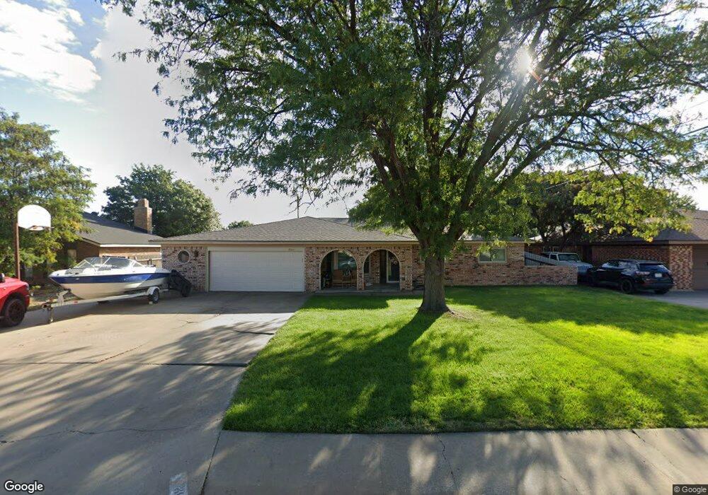 805 Bennett Dr, Dumas, TX 79029 - photo 1