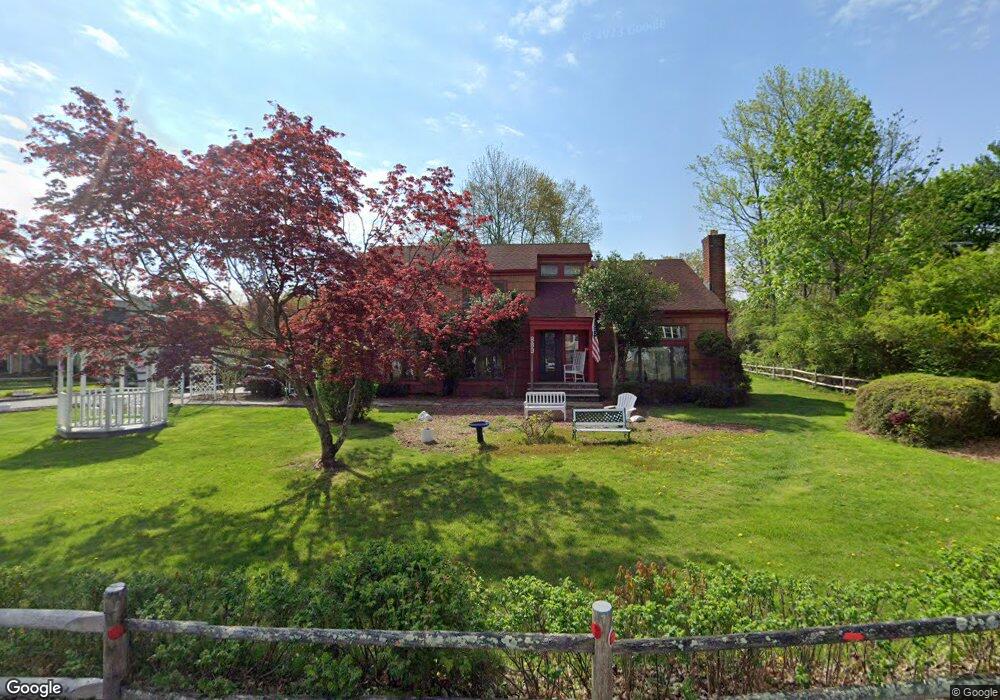 889 Salem Rd, Yorktown Heights, NY 10598 - photo 1