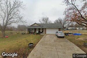 215 N 4th St, Morris, OK 74445
