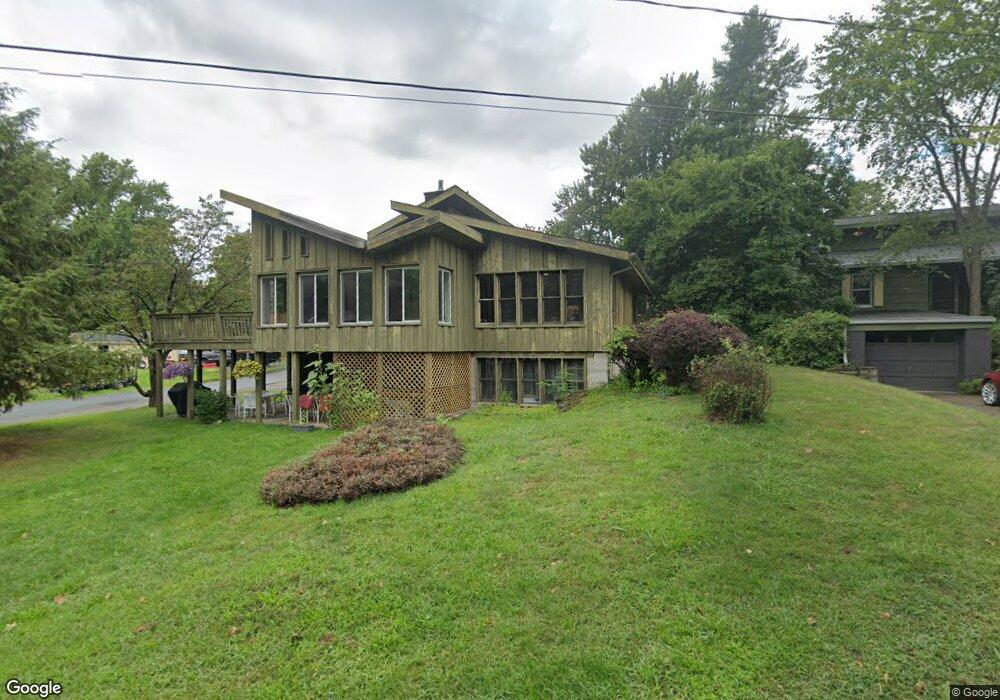 52 Lakeshore Dr, Rensselaer, NY 12144 - photo 1