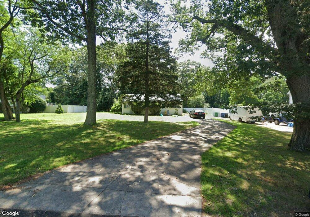 935 Cedar Swamp Rd, Warwick, RI 02889 - photo 1