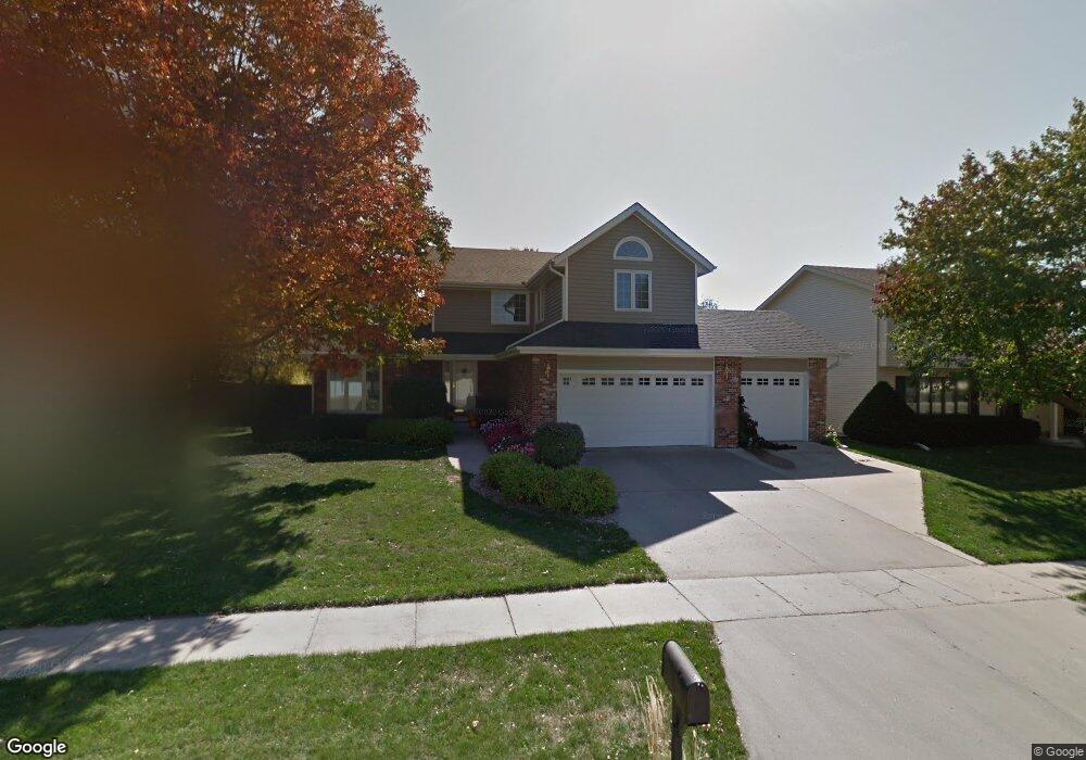 2319 N 6th Ave E, Newton, IA 50208 - photo 1