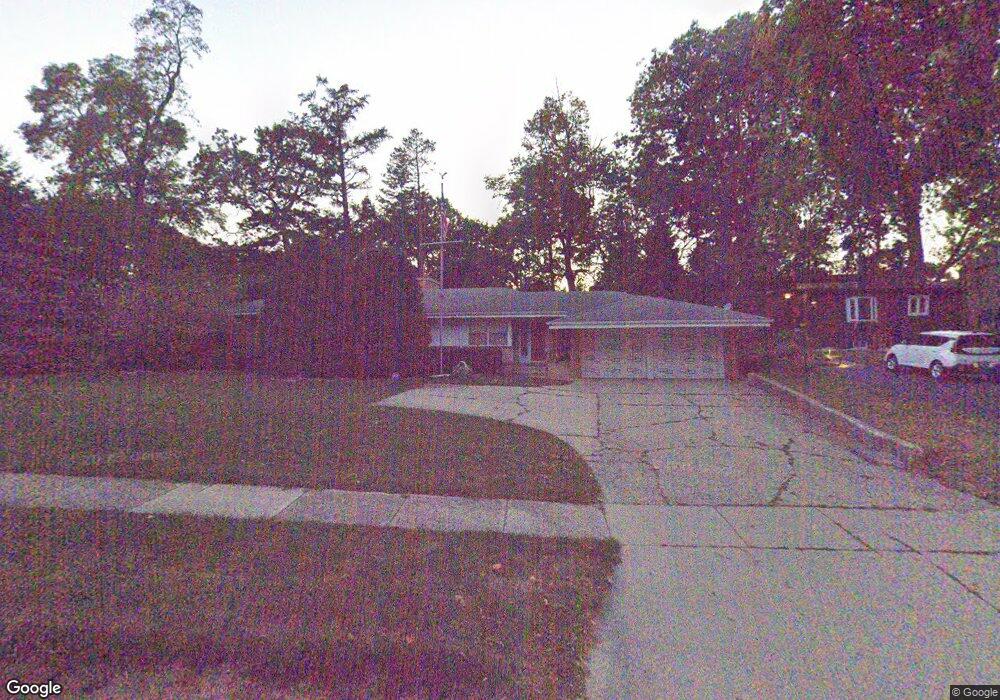 1600 N Sheridan Rd, Waukegan, IL 60085 - photo 1