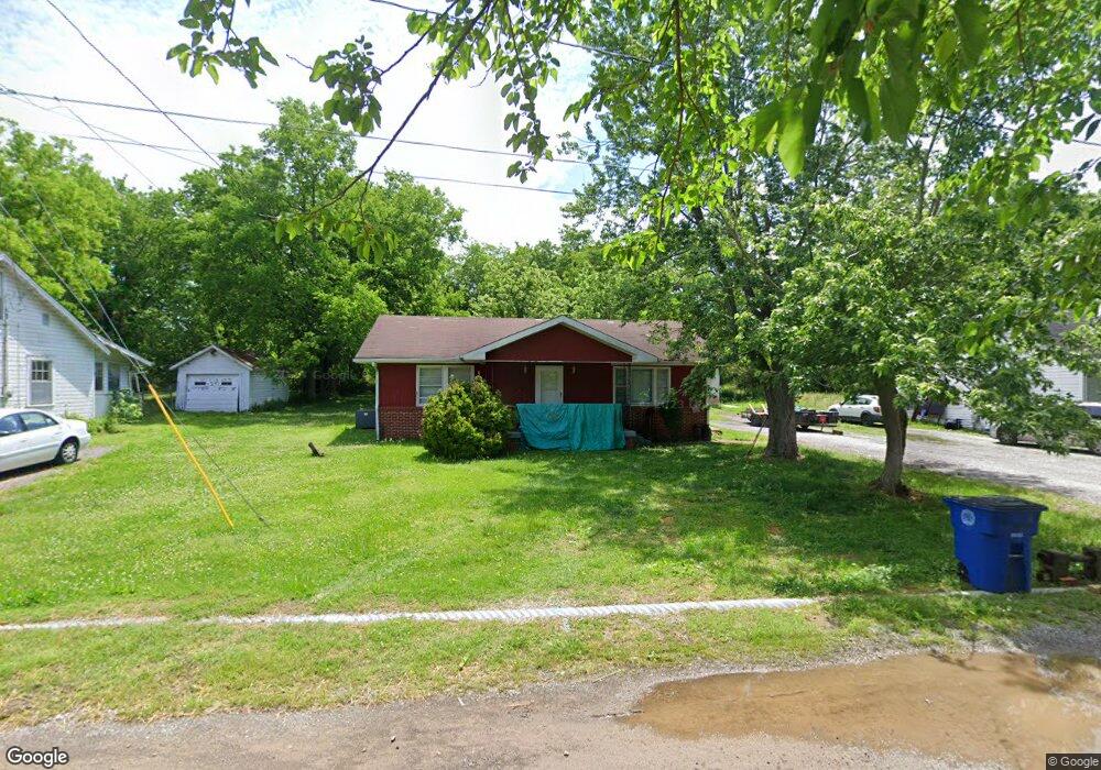 462 Evans St, Shelbyville, TN 37160 - photo 1