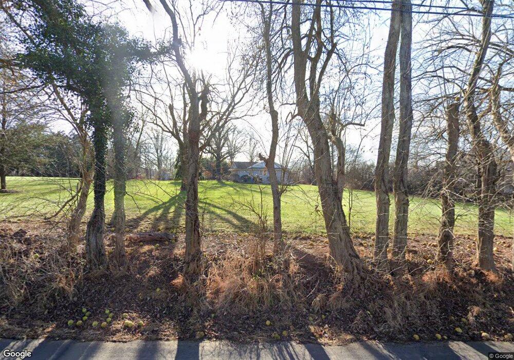 104 W Woodschurch Rd, Flemington, NJ 08822 - photo 1