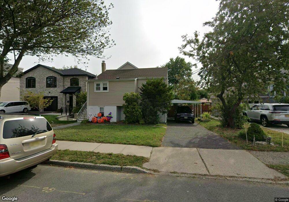 224 Phillips Ave, South Hackensack, NJ 07606 - photo 1