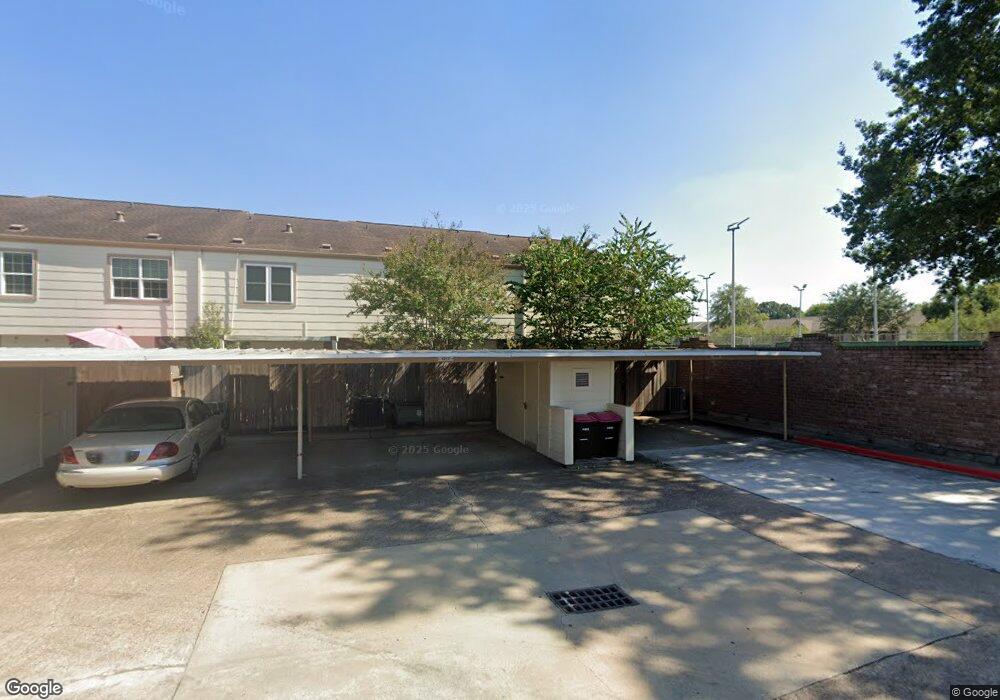 1215 Country Place Dr, Houston, TX 77079 - photo 1