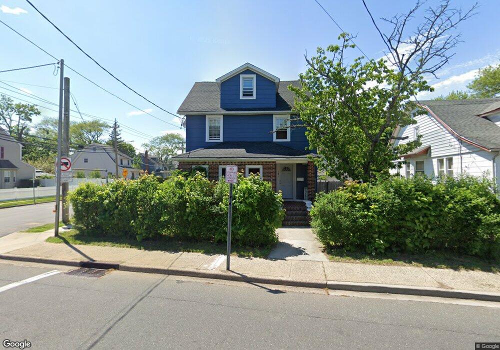 191 Courthouse Rd, Franklin Square, NY 11010 - photo 1