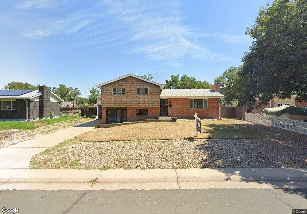 928 Elkhart St, Aurora, CO 80011 - photo 1