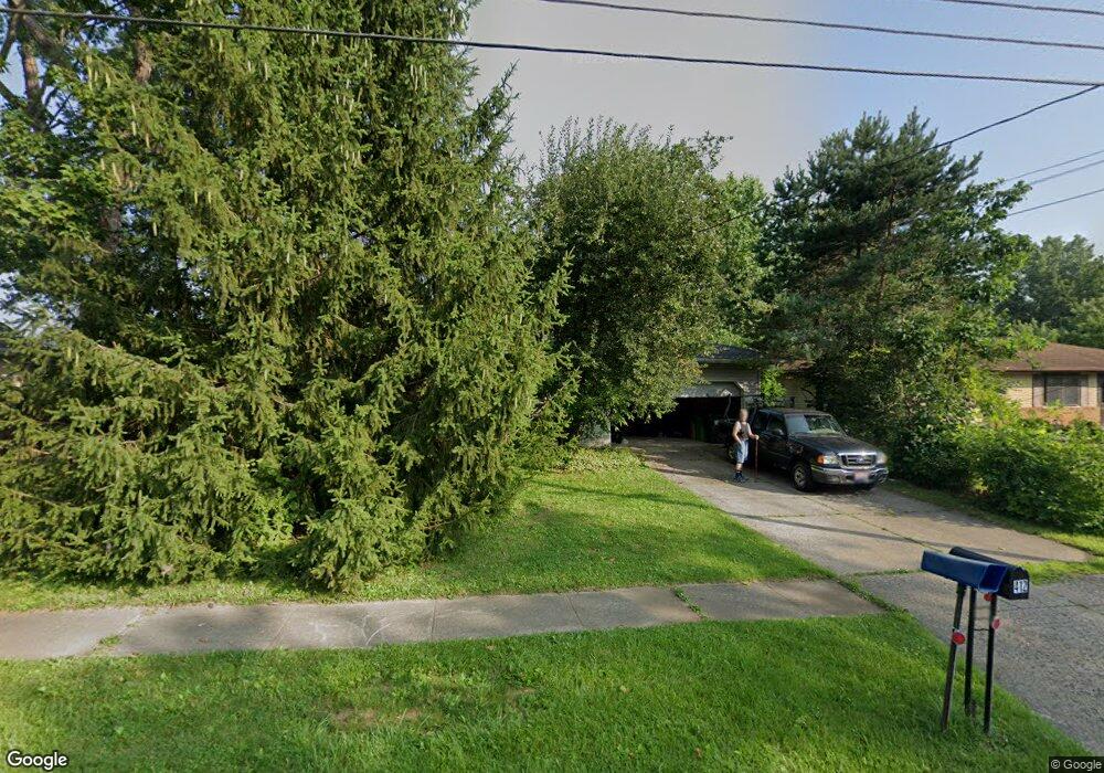 412 Sherry Ln, Berea, OH 44017 - photo 1