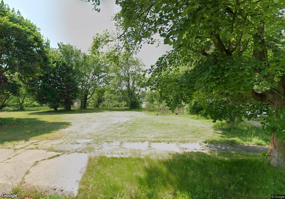 2723 Sloan St, Flint, MI 48504 - photo 1