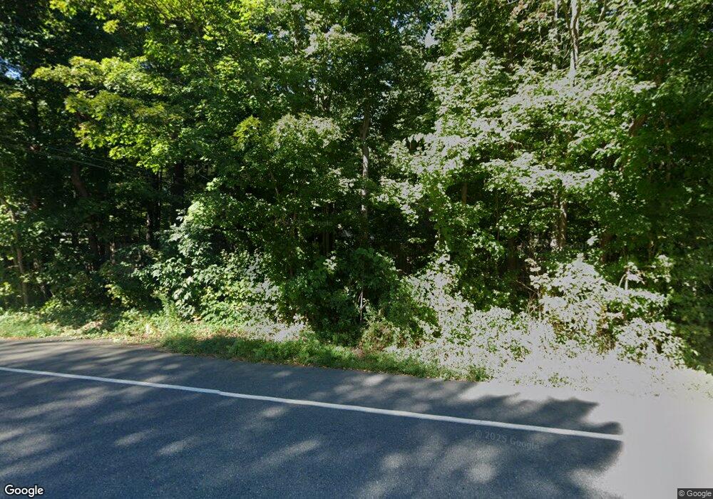 624 E Pleasant St, Amherst, MA 01002 - photo 1