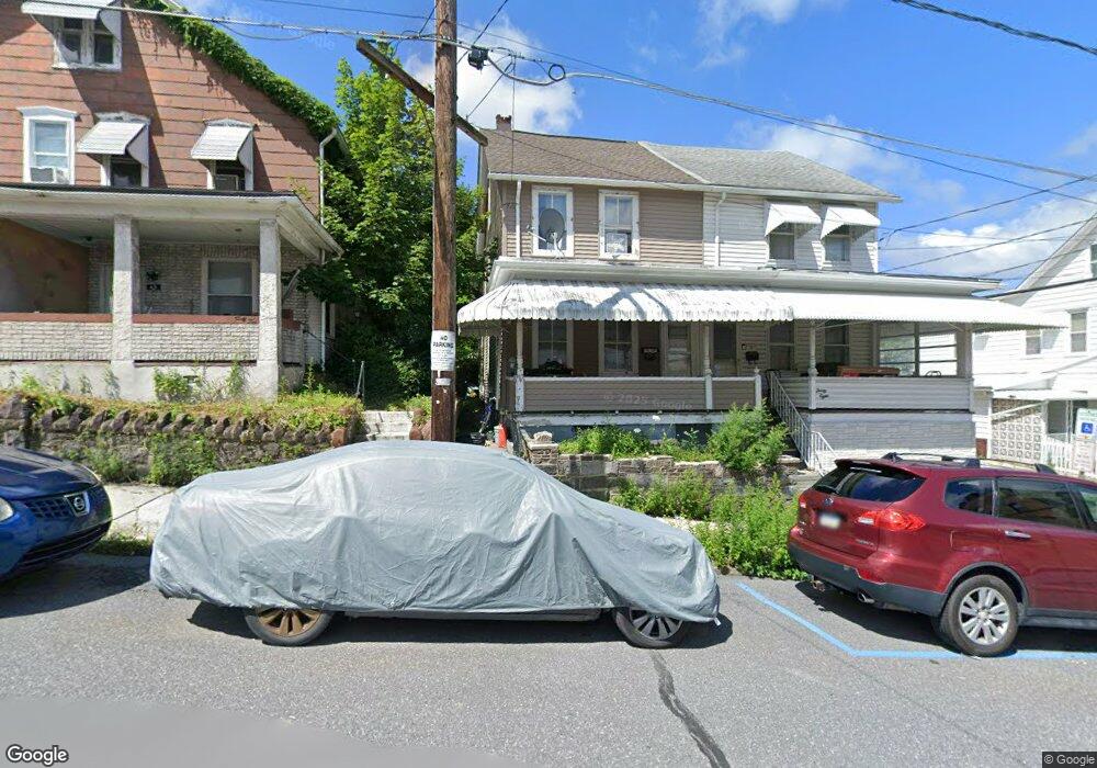 40 S Walnut St, Lansford, PA 18232 - photo 1