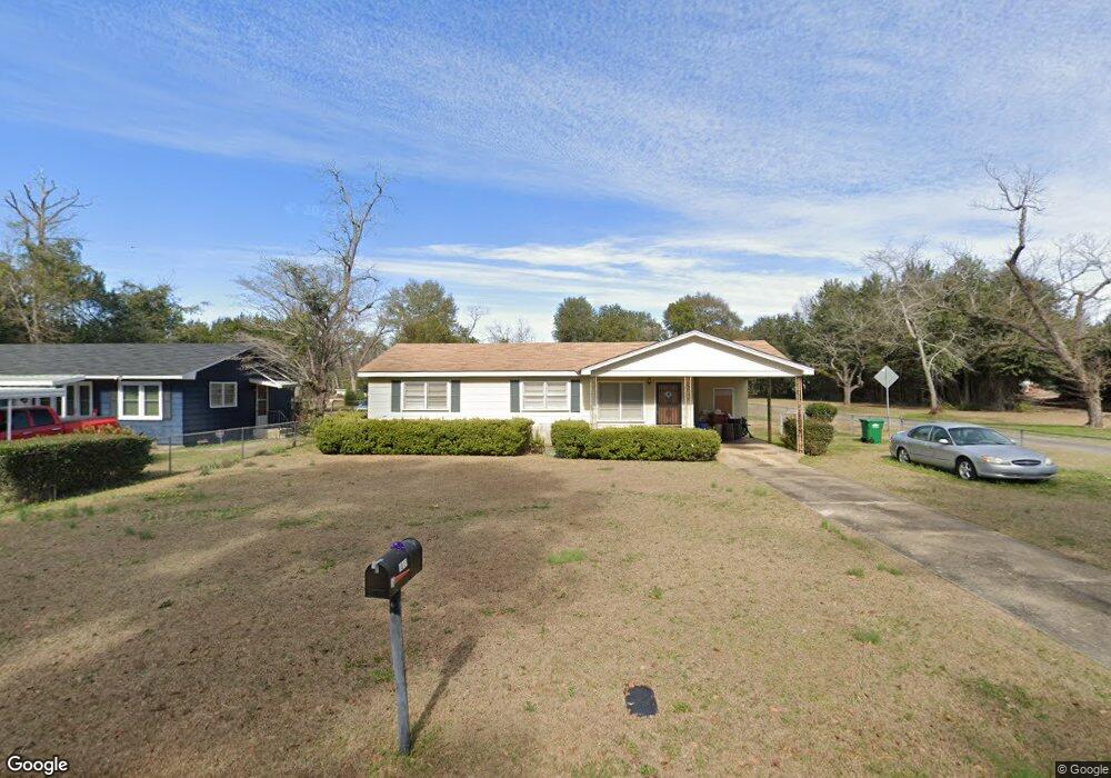 1811 Edgerly Ave, Albany, GA 31707 - photo 1