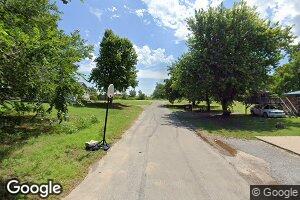 318 E Wallace Ave, Apache, OK 73006