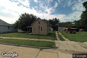 206 E 7th St, Ellis, KS 67637