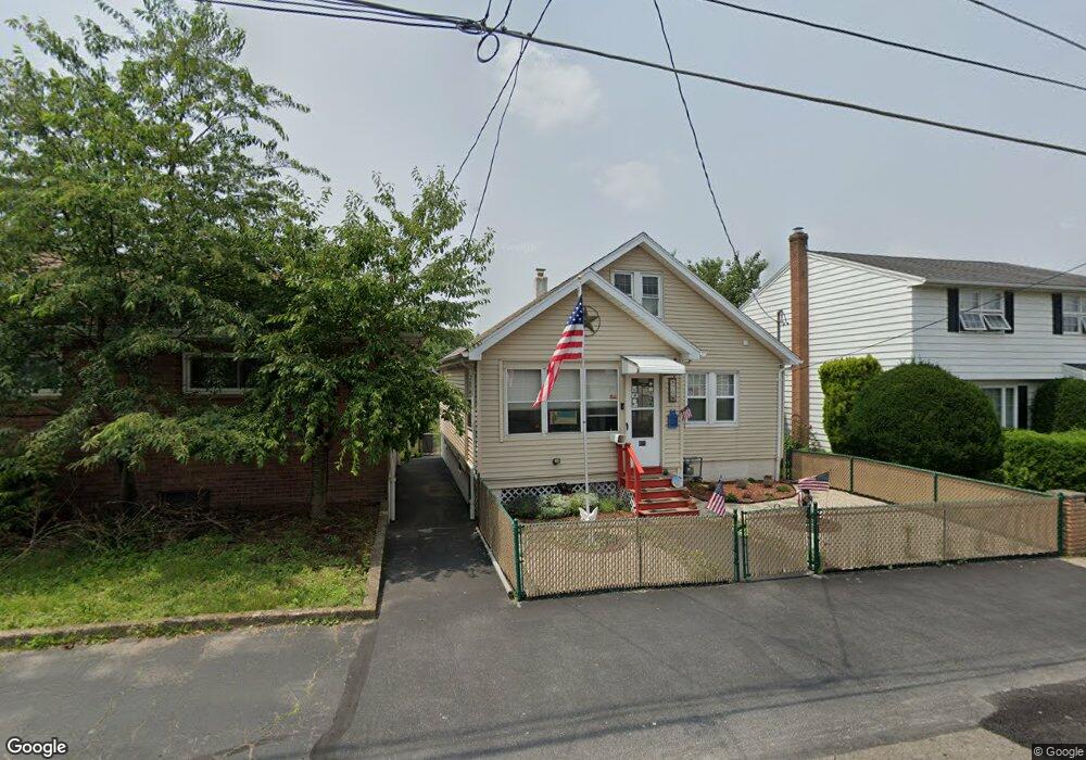 870 Grant St, Hazleton, PA 18201 - photo 1