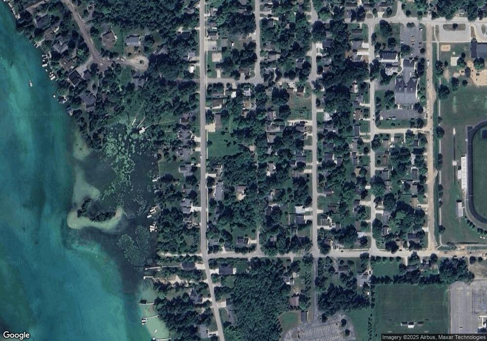 216 Center unit 18, Elk Rapids, MI 49629 - photo 1