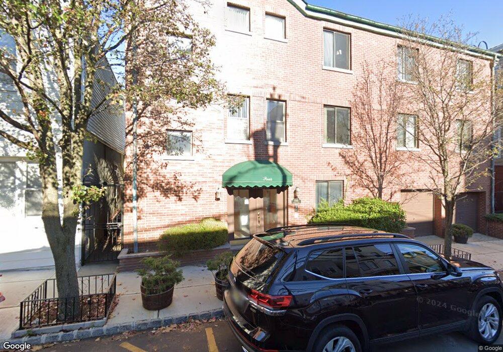 4 Ridgely Place, Weehawken, NJ 07086 - photo 1