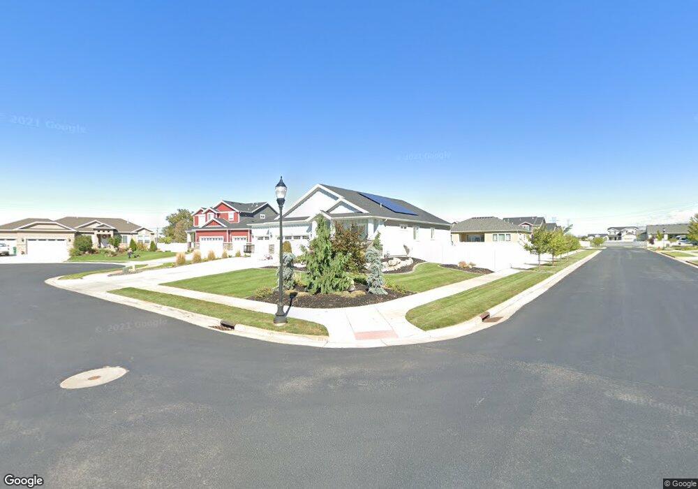 2154 W Spruce Cir, Layton, UT 84041 - photo 1