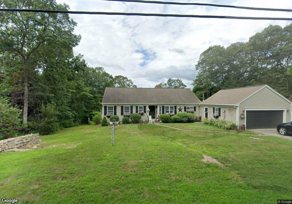 90 Angelica Ave, Mattapoisett, MA 02739 - photo 1