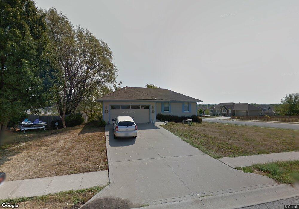 215 S Pelham Path, Raymore, MO 64083 - photo 1